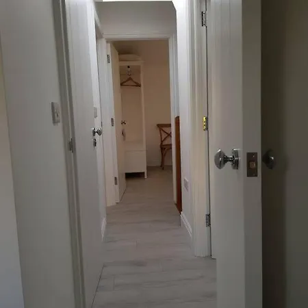 Сasa de vacaciones Cheerful Townhouse By The Sea