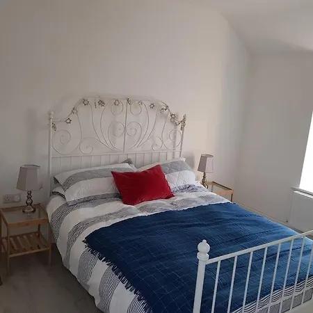 Сasa de vacaciones Cheerful Townhouse By The Sea